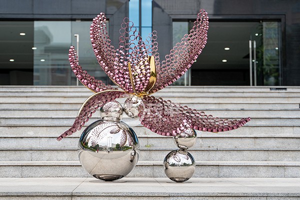 Custom Stainless Steel Flower Sculpture – Outdoor Metal Art Installation